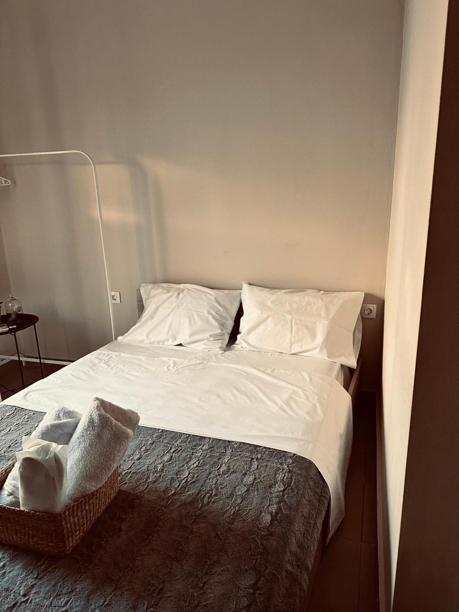 Rainbow Antigonidon Apartment *